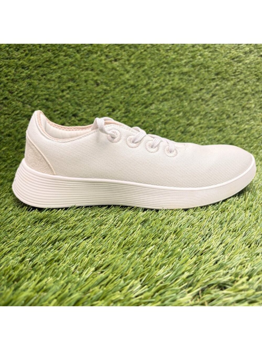 Allbirds Wool Runner 2 Womens Size 9 White Athletic Running Shoes Sneakers
